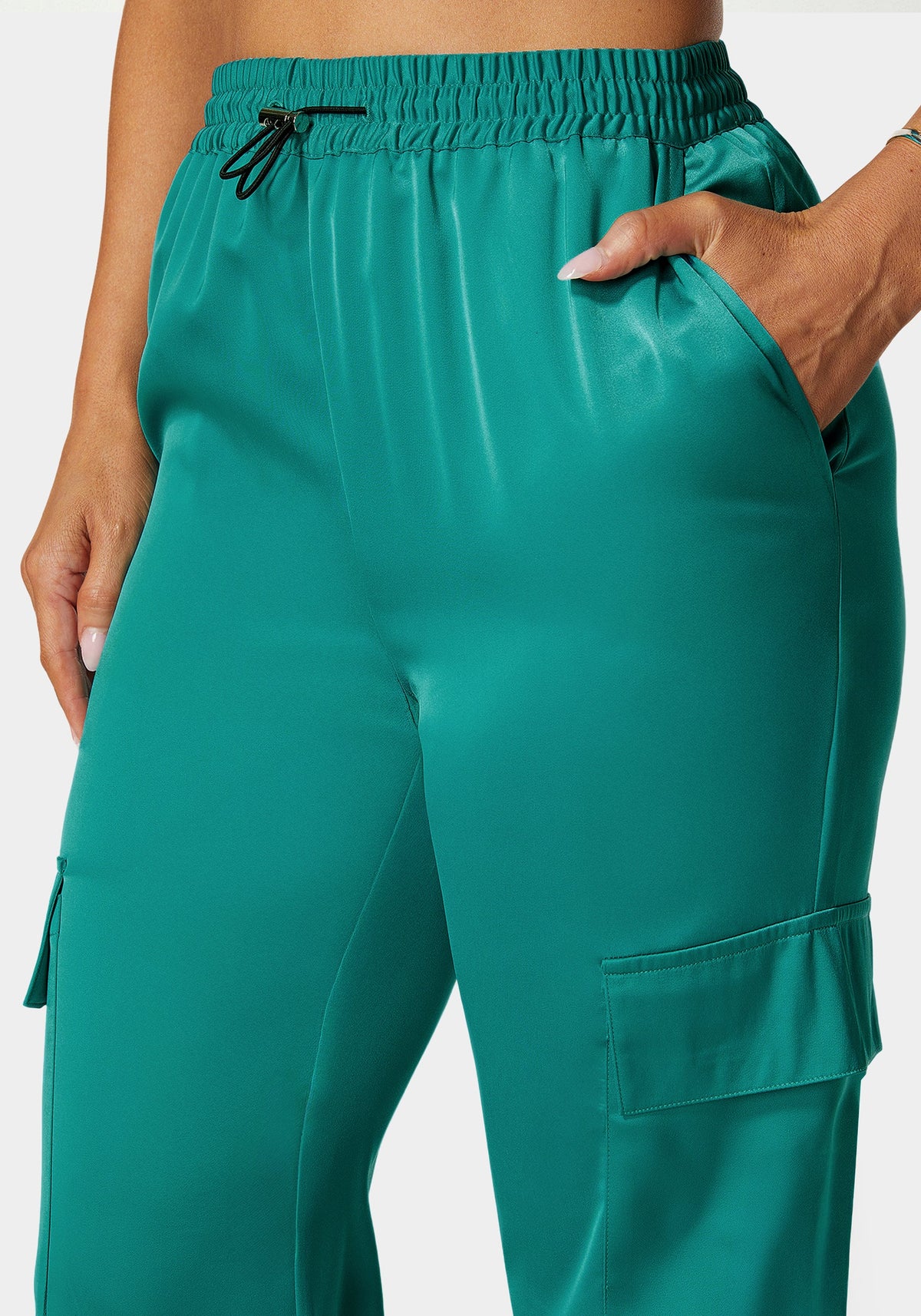 Luxe Satin Cargo Jogger in Tropical Green - bebe Tropical Green - bebe