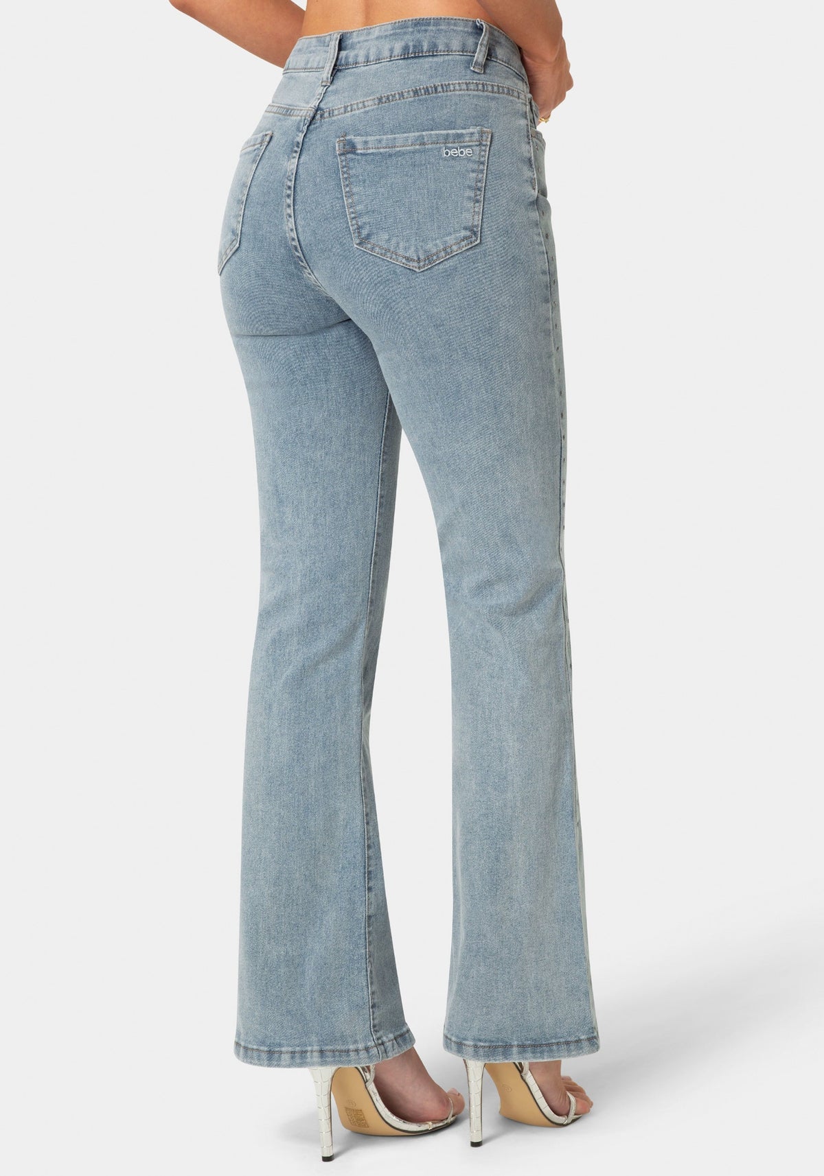 The Studded Jean Light Acid Wash - bebe