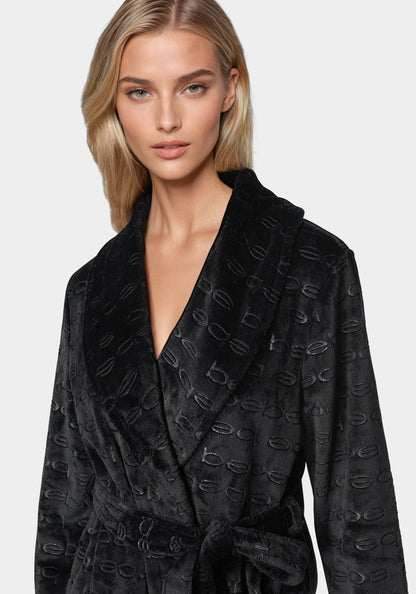 Debossed Plush Robe Black Beauty - bebe