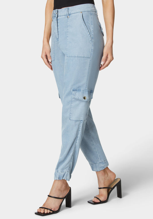 Natural Waist Utilitarian Tencel Jogger Pant Light Blue Wash - bebe